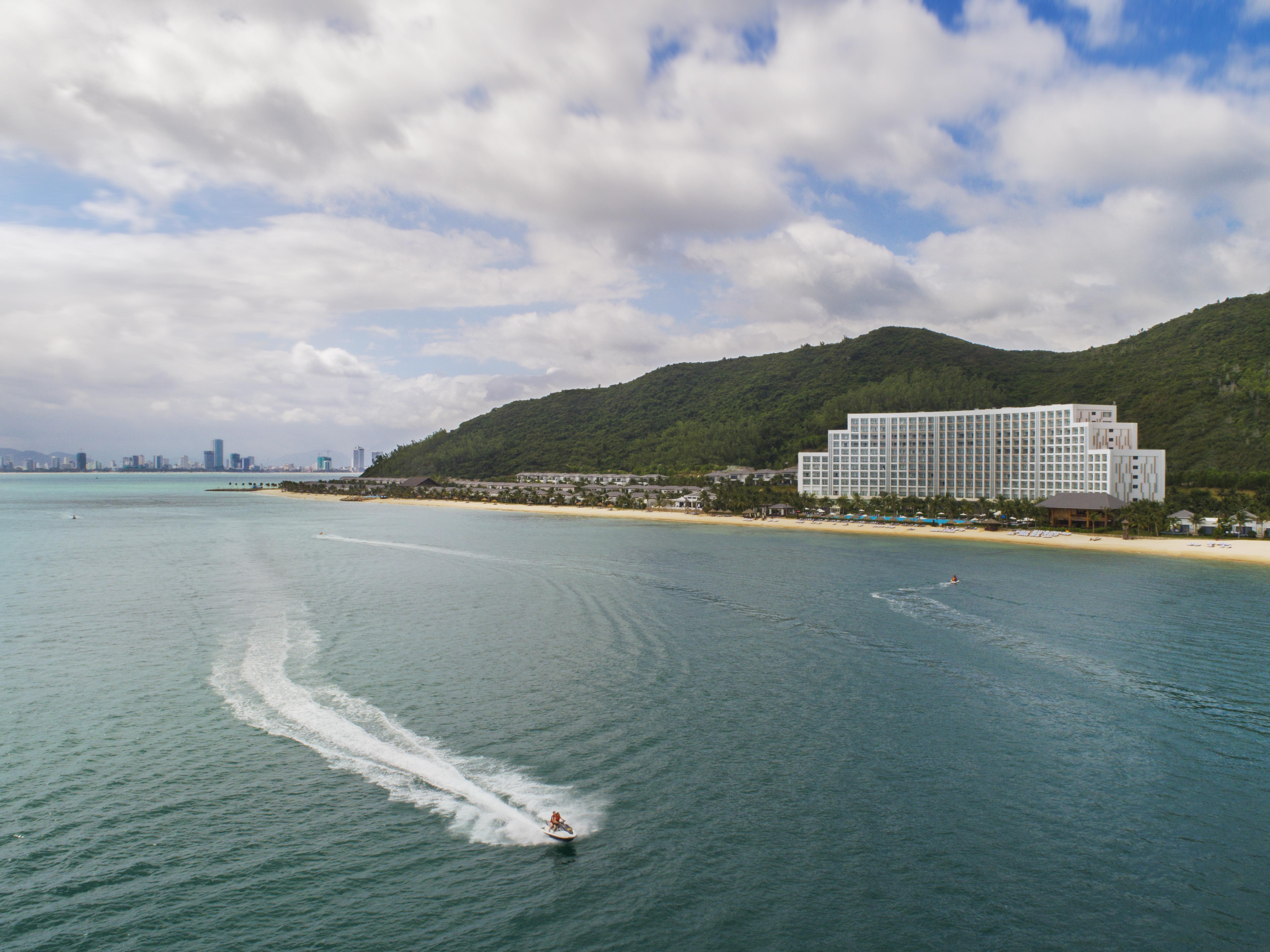 Vinpearl Resort & Spa Nha Trang Bay Exterior photo